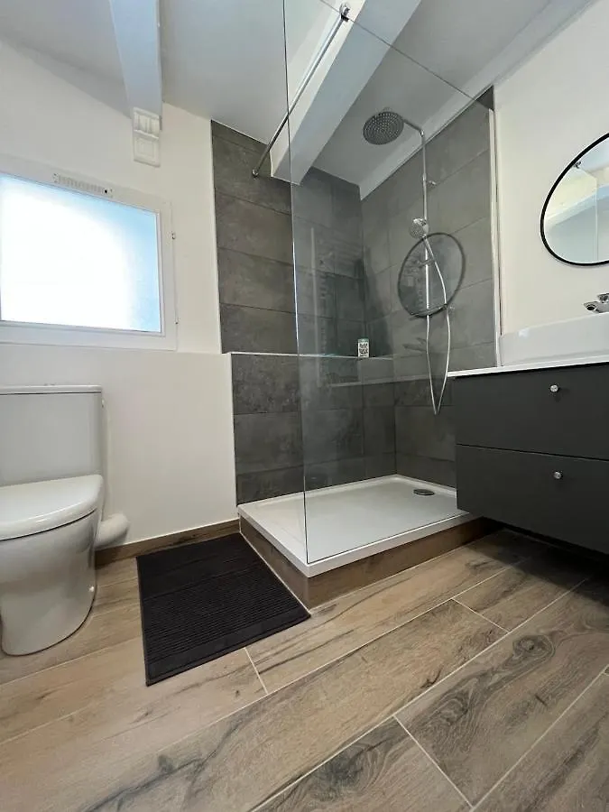 Les Vans - Charmant Appartement Au Coeur Du Village