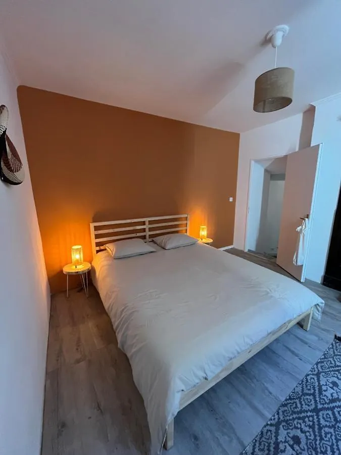 Les Vans - Charmant Appartement Au Coeur Du Village